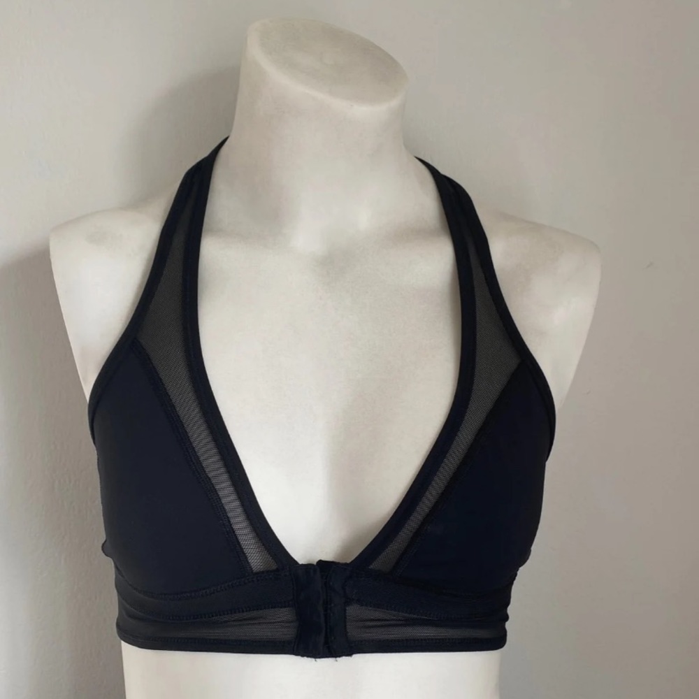 Lululemon bra